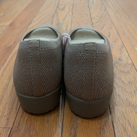 Women’s Skechers Cleo’s Memory Foam Brown Glittery Flats Size 6 NWT, No Box - Picture 4 of 8